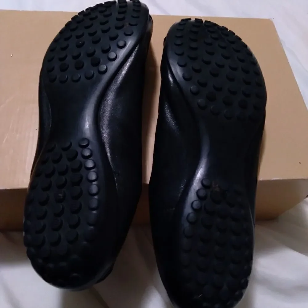 Robert Zur black liric
